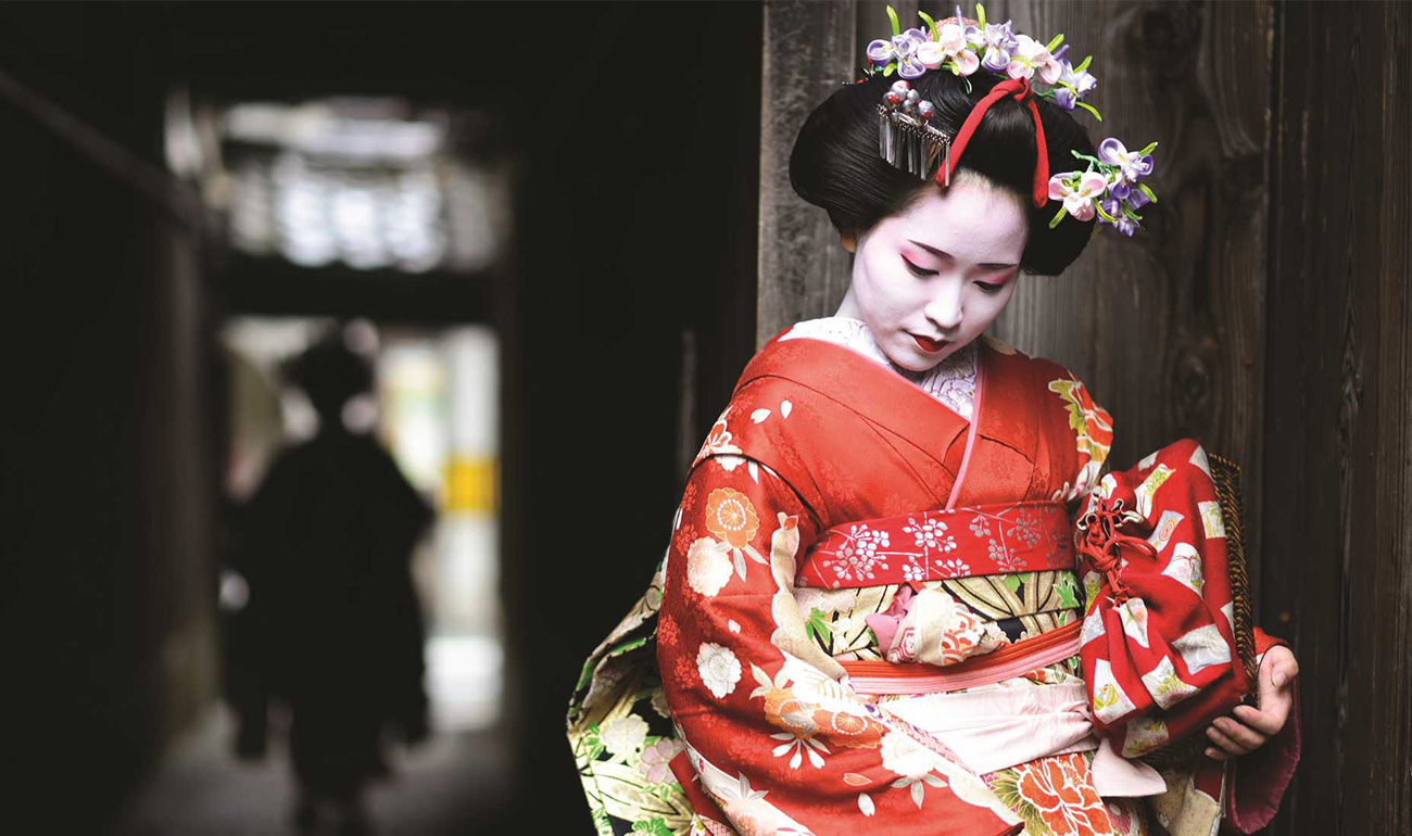 Artemisya Dancewear blog - Almee and Geisha comparison post - Geisha art photo