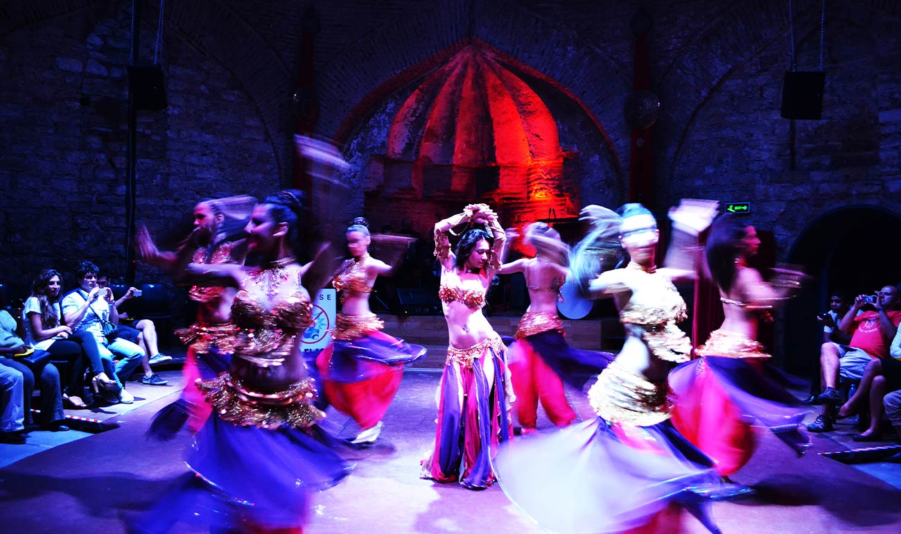 Artemisya Dancewear blog - Turkish Delight post - Turkish belly dancers