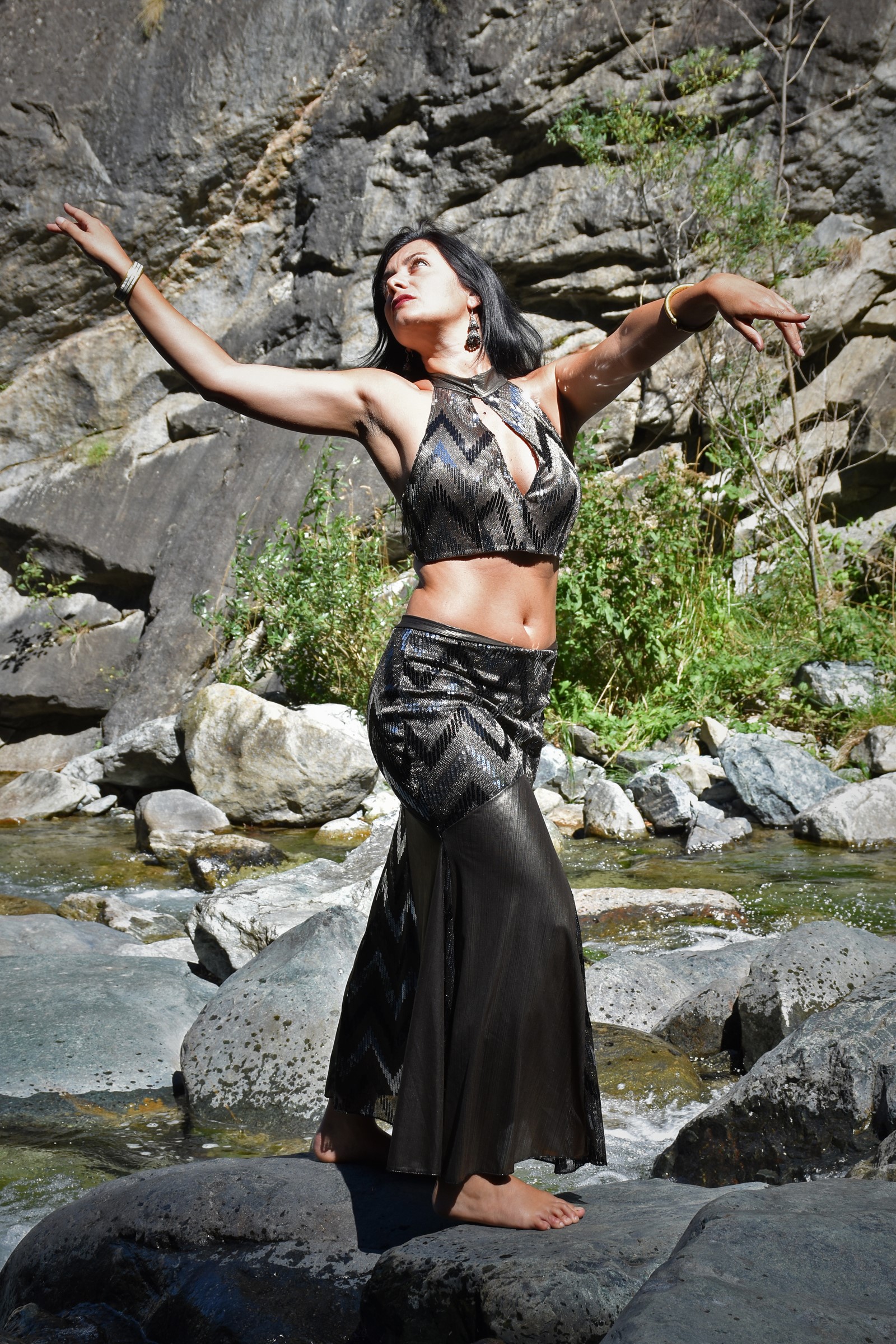 https://www.artemisyadancewear.com/wp-content/uploads/2020/10/tribal-fusion-belly-dance-costume-baladi-mermaid-skirt-professional-belly-dancers-costume-naima-artemisya-dancewear-0.jpg